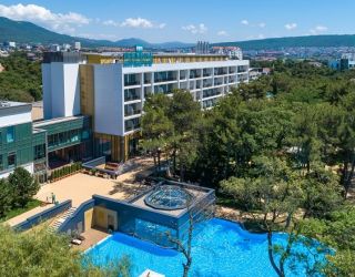 Отель "ПРИМОРЬЕ GRAND RESORT HOTEL" / "Приморье Гранд Резорт"