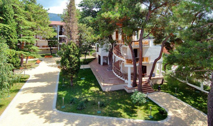 Отель "ПРИМОРЬЕ GRAND RESORT HOTEL" / "Приморье Гранд Резорт"