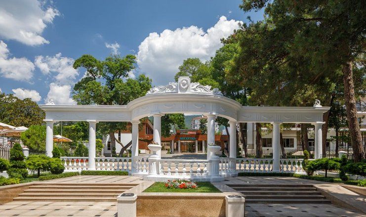 Отель "ПРИМОРЬЕ GRAND RESORT HOTEL" / "Приморье Гранд Резорт"