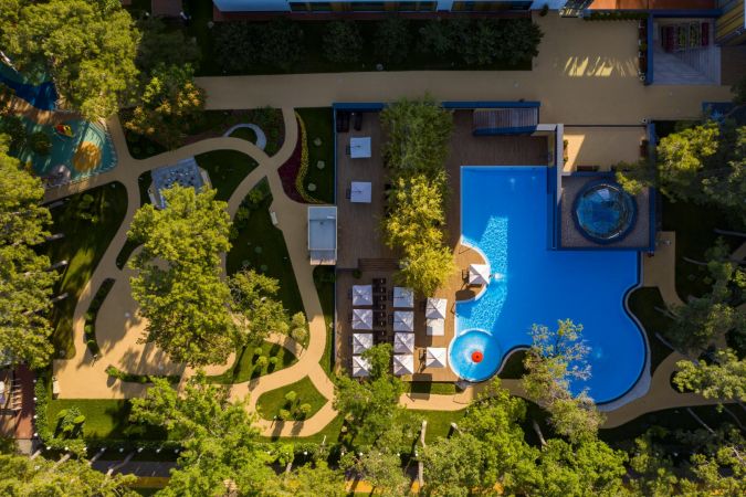 Отель "ПРИМОРЬЕ GRAND RESORT HOTEL"