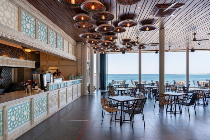 Отель "ПРИМОРЬЕ GRAND RESORT HOTEL"